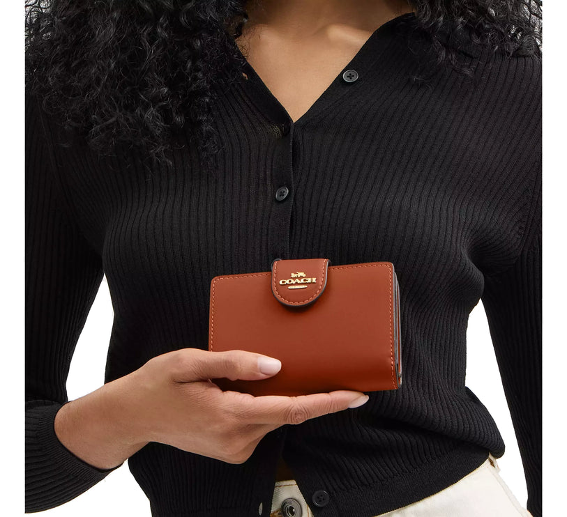 Coach Women's Medium Corner Zip Wallet Gold/Tan