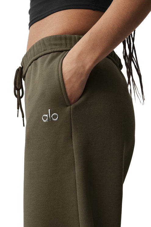 alo Women's Accolade Straight Leg Sweatpant Olive Tree