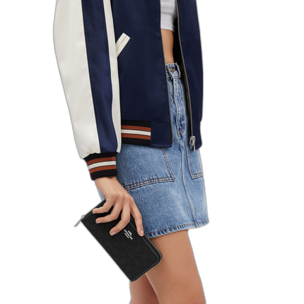 Coach Women's Long Zip Around Wallet In Signature Jacquard Silver/Black