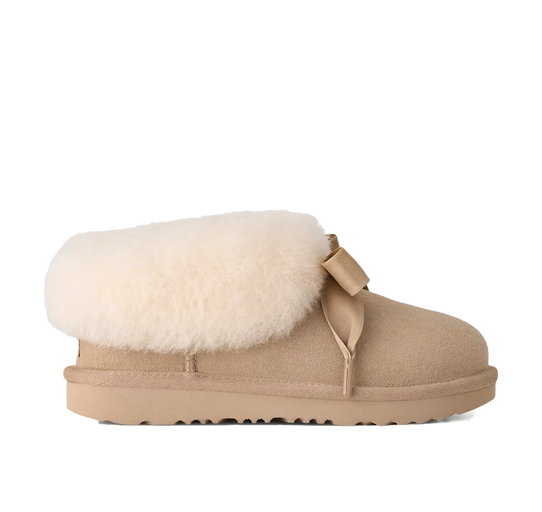 UGG Big Kids' Bailey Slipper Sand