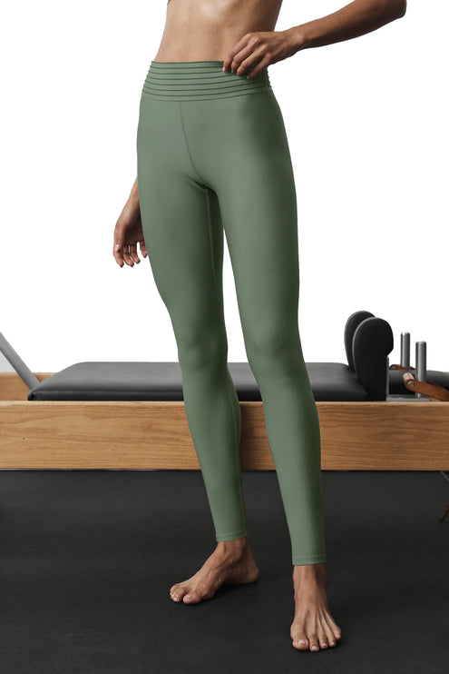 alo Women's Airlift High-Waist 7/8 Lotus Legging Bamboo Green