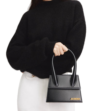 Jacquemus Women's Le Chiquito Moyen Bag Black