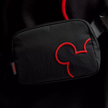 lululemon Unisex Disney x lululemon Everywhere Belt Bag 1L Mickey Outline Graphic Black