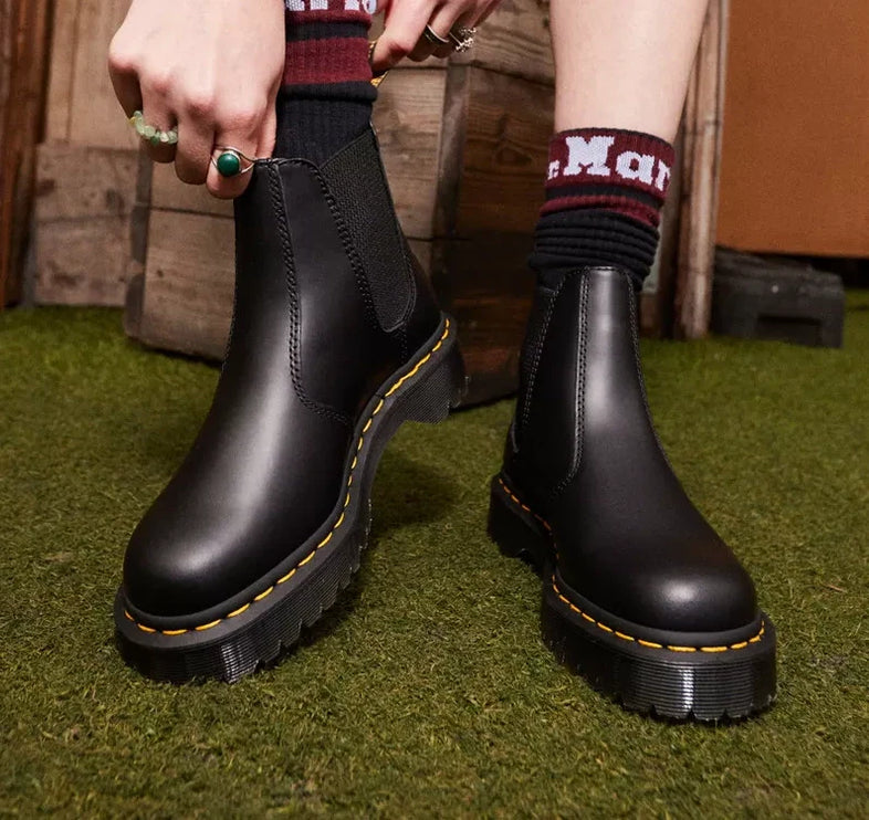 Dr. Martens Unisex 2976 Bex Smooth Leather Chelsea Boots Black