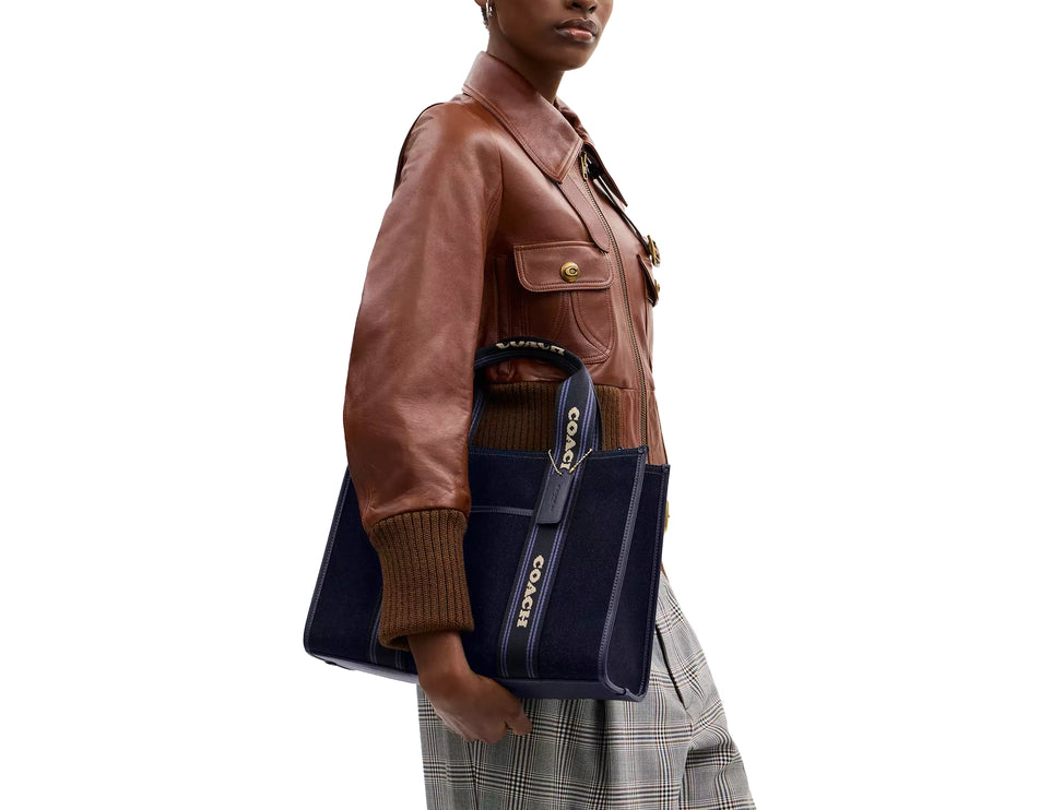 Coach Women's Smith Tote Bag In Regenerative Cotton Denim/Gold