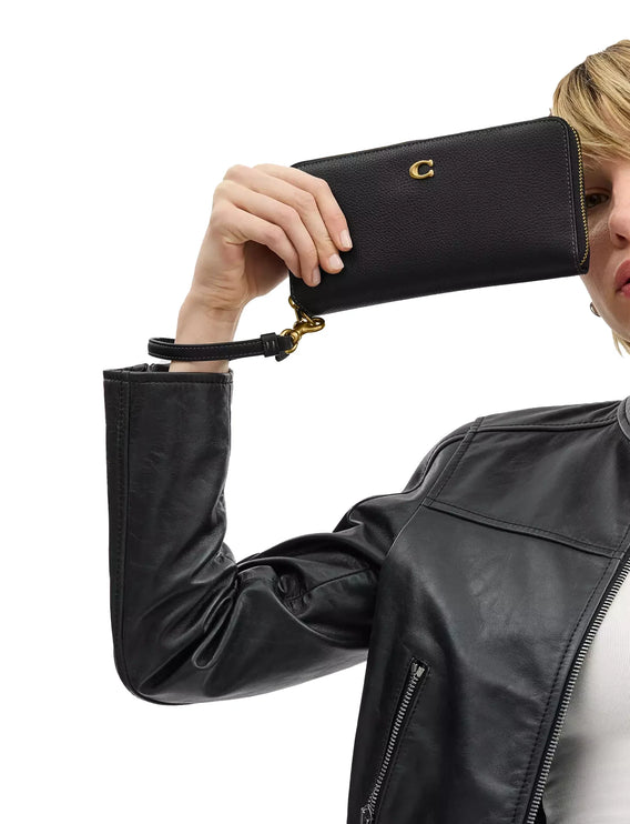 Coach Women's Essential Continental Wallet Brass/Black