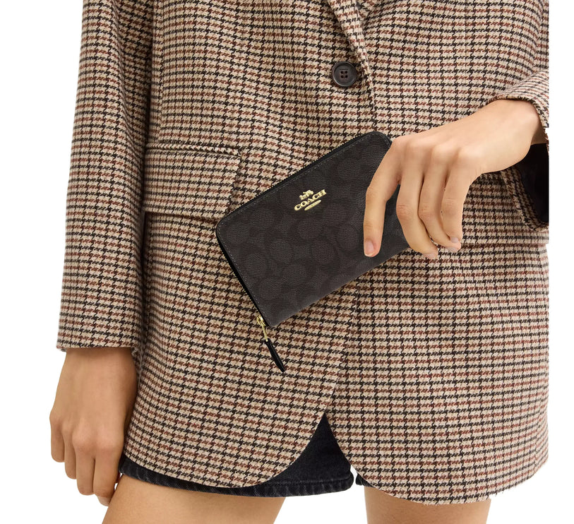 Coach Women's Medium Id Zip Wallet In Signature Canvas Gold/Walnut/Black