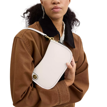 Coach Women's Swinger Bag Brass/Chalk