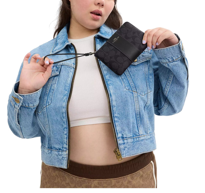 Coach Women's Corner Zip Wristlet In Signature Canvas With Stripe Gunmetal/Charcoal/Black