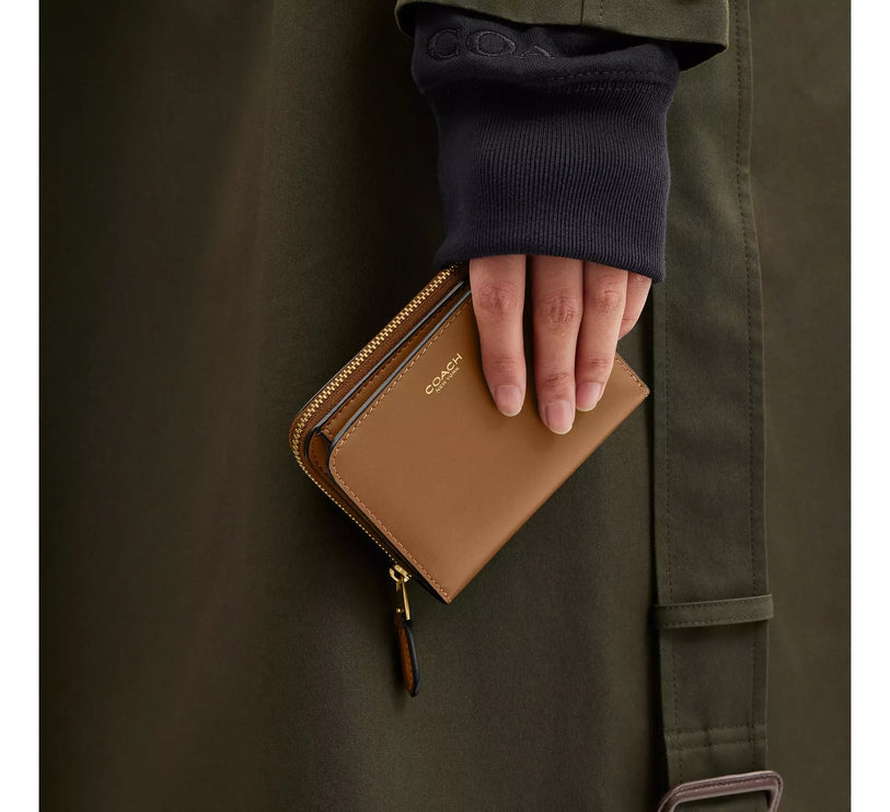 Coach Women's New York Billfold Wallet Brass/Honey Brown