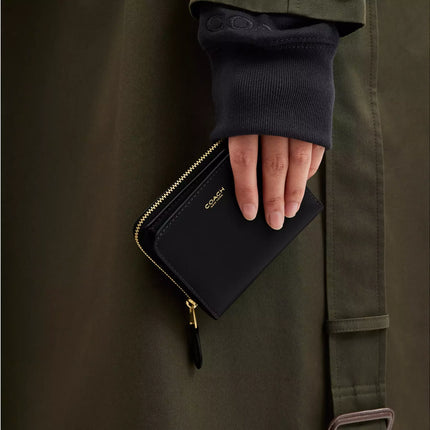 Coach Women's New York Billfold Wallet Brass/Black