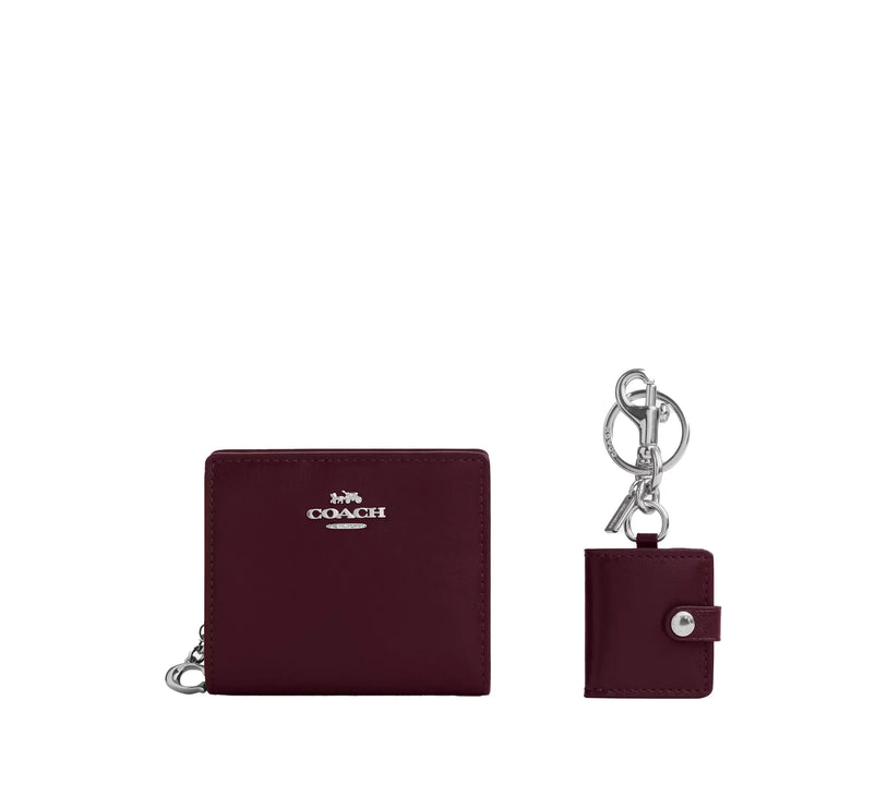 Coach Women's Boxed Snap Wallet And Picture Frame Bag Charm Smooth Leather/Silver