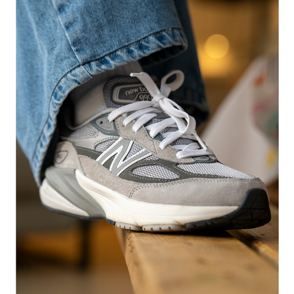 New Balance 990v6 Grey Junior GC990GL6