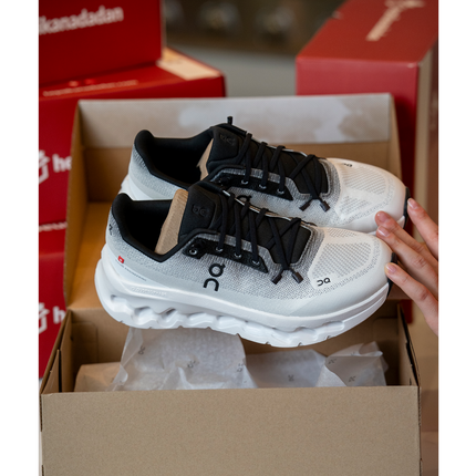 ON Men's Cloudtilt Black/Ivory