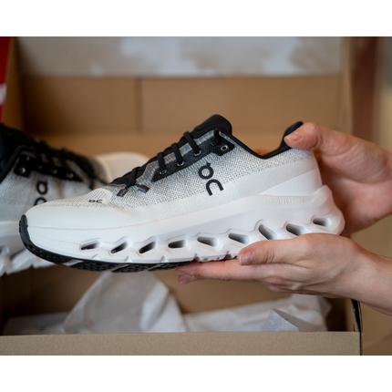 ON Men's Cloudtilt Black/Ivory
