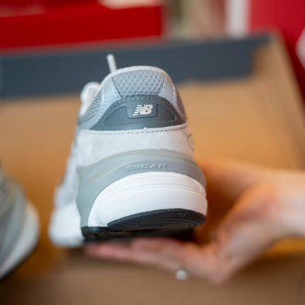 New Balance 990v6 Grey Junior GC990GL6