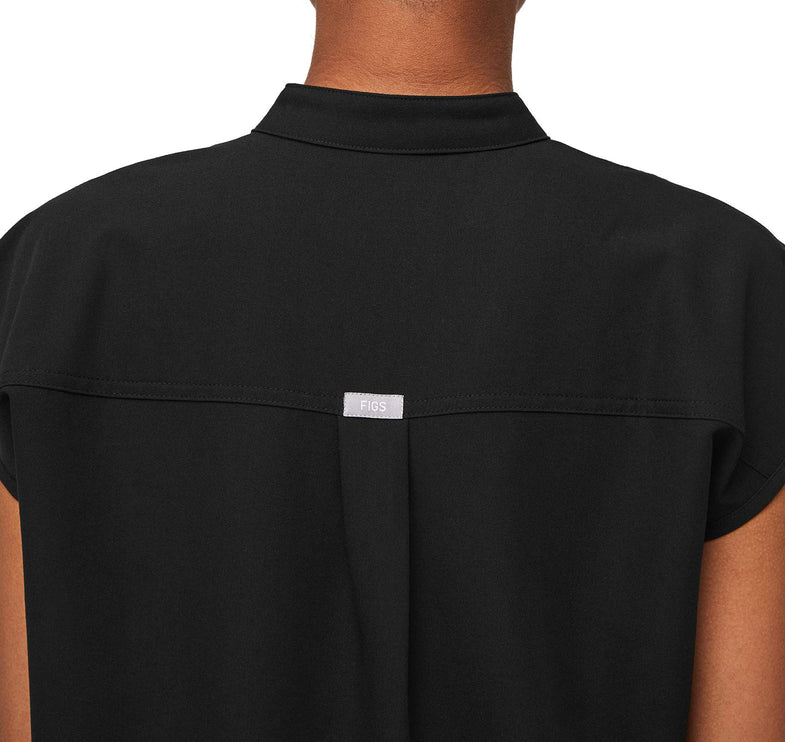 FIGS Women's Rafaela Oversized Scrub Top Black