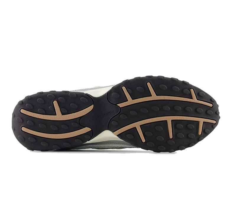 New Balance 204L Silver Metallic with Flat Taupe U204LSWA