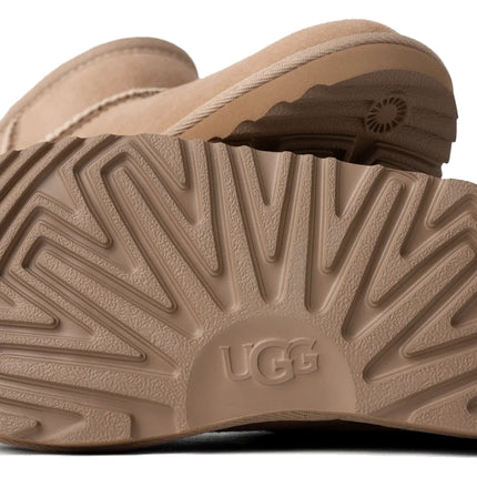 UGG Big Kid's Classic Ultra Mini Sand - Hemen Kargoda