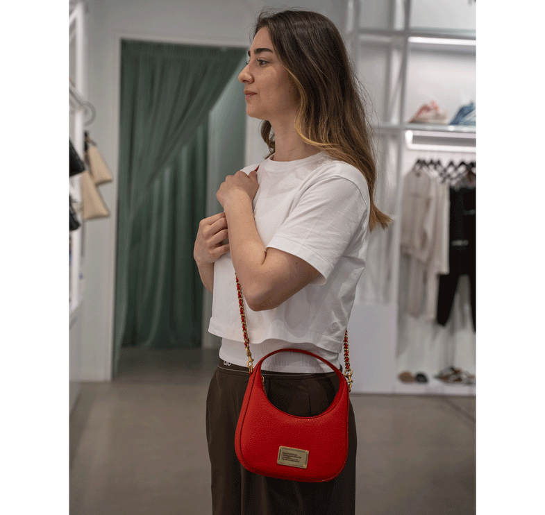 Marc Jacobs Women's The Plaza Crossbody Bag Red
