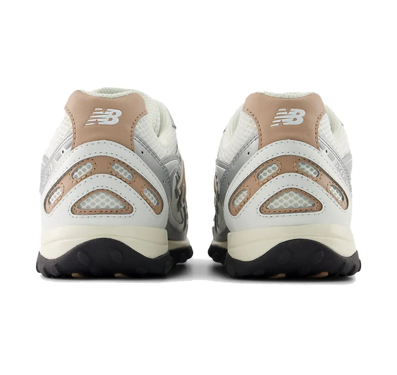 New Balance 204L Silver Metallic with Flat Taupe U204LSWA