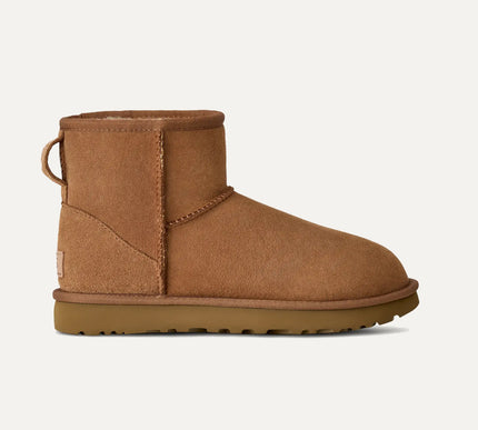 <a href="/tr-tr/collections/ugg-classic-mini-bot" title="UGG Classic Mini & Short Bot">Mini & Short</a>