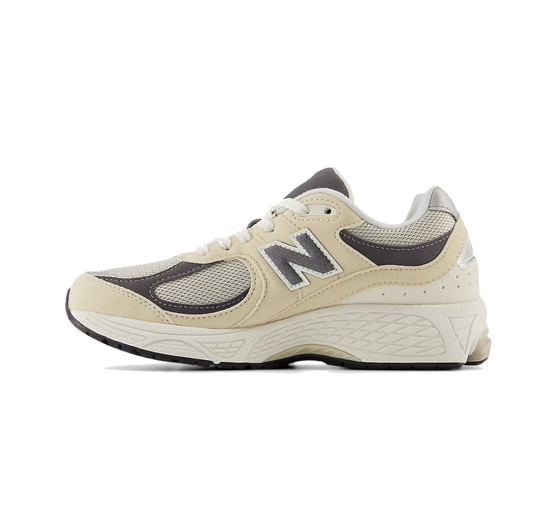 New Balance Grade School 2002R Sandstone with Magnet GC2002FA