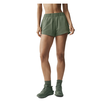 alo Women's High-Waist Socialite Short Bamboo Green