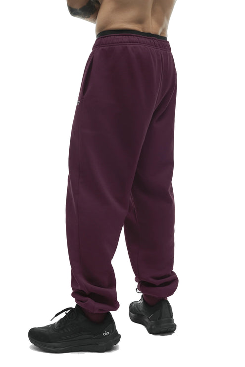alo Men's Accolade Sweatpant Rich Bordeaux