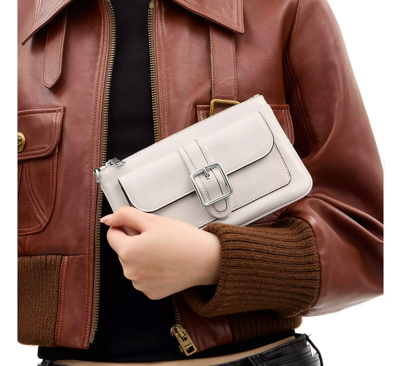 Coach Women's Ashton Wristlet Silver/Chalk