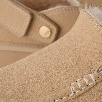 UGG Big Kids' Goldenstar Evelina Clog Sand Castle