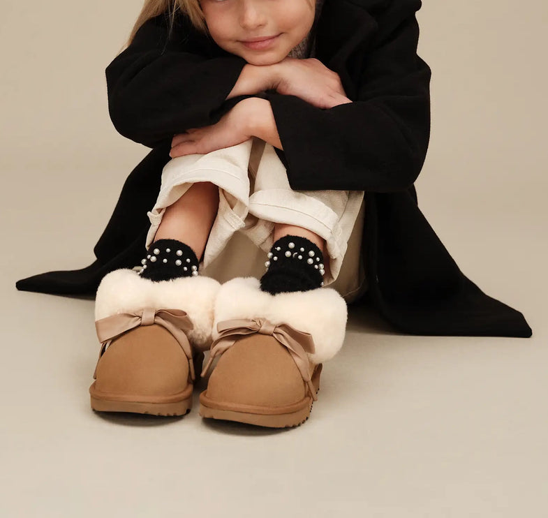 UGG Big Kids' Bailey Slipper Chestnut