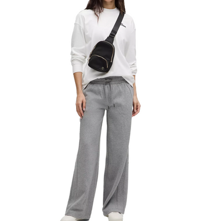 lululemon Unisex Everywhere Small Sling Bag Black/Gold