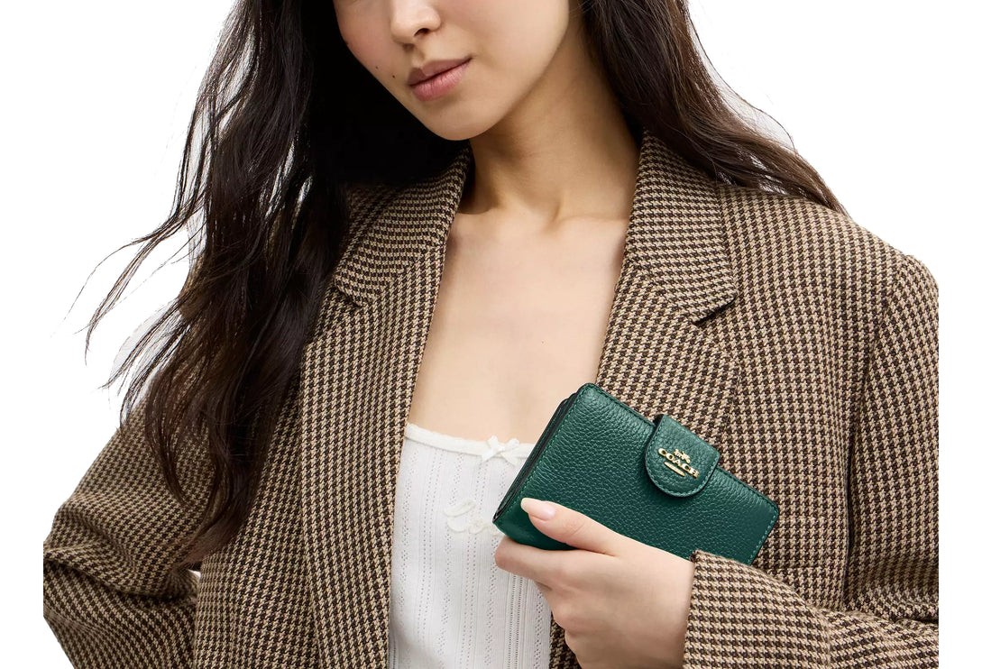 Coach Women's Medium Corner Zip Wallet Gold/Emerald