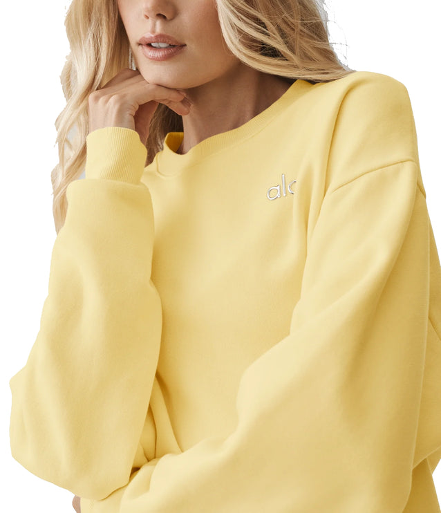 alo Women's Accolade Crew Neck Pullover Warm Butter