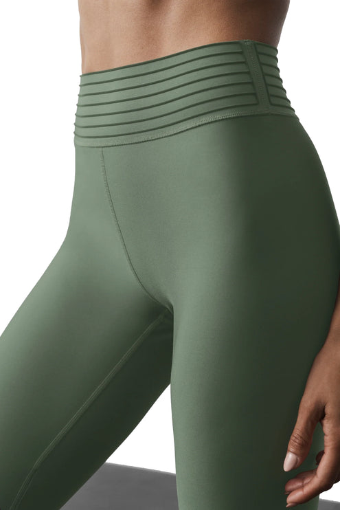 alo Women's Airlift High-Waist 7/8 Lotus Legging Bamboo Green