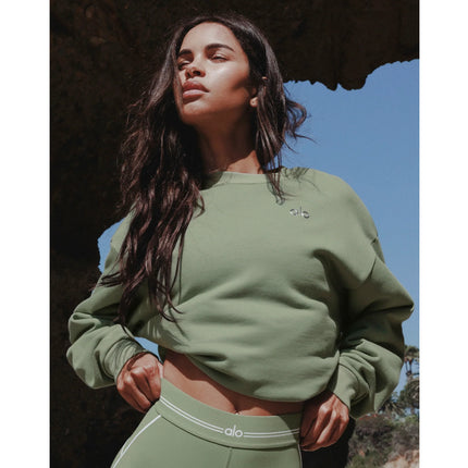 alo Women's Accolade Crew Neck Pullover Dune Grass