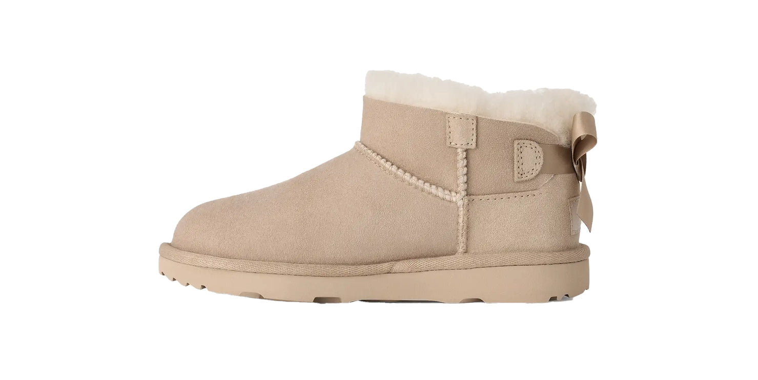 UGG Big Kids' Ultra Mini Bailey Bow Sand