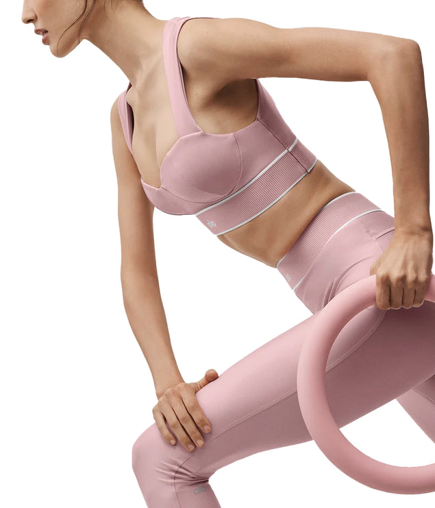 alo Women's Airlift Alignment Bra Vintage Pink/White