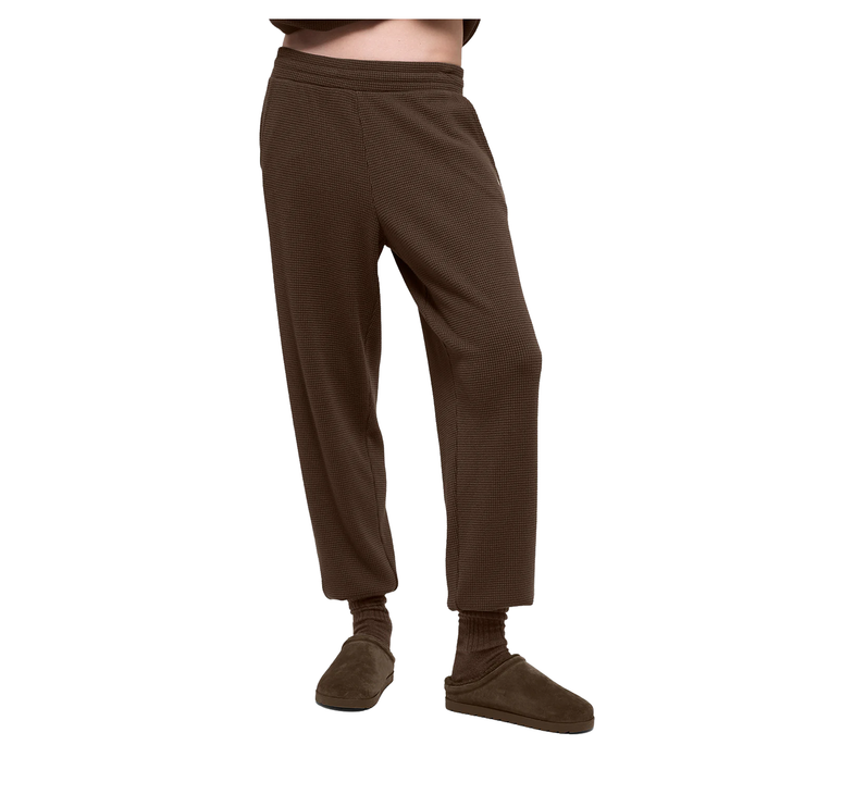 alo Women's Waffle Weekend Escape Jogger Espresso