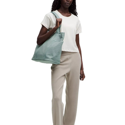 lululemon Unisex Daily Multi Pocket Tote Bag 20L Crater Blue/Frosted Jade