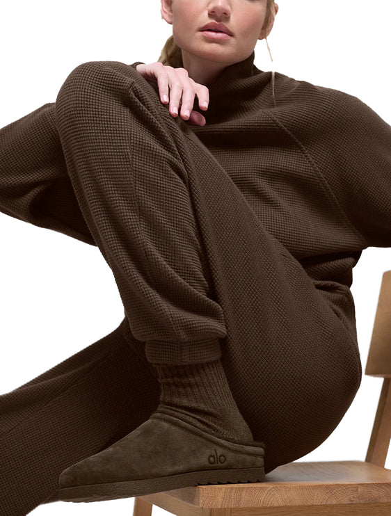 alo Women's Waffle Weekend Escape Jogger Espresso