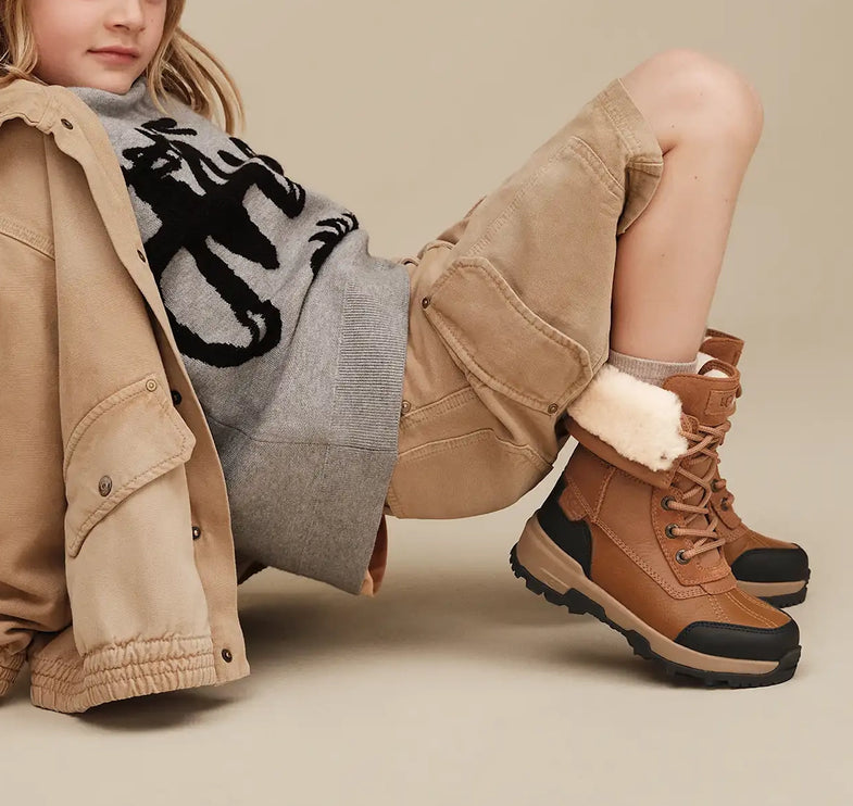 UGG Toddlers / Big Kids' Adirondack Boot XXV Chestnut
