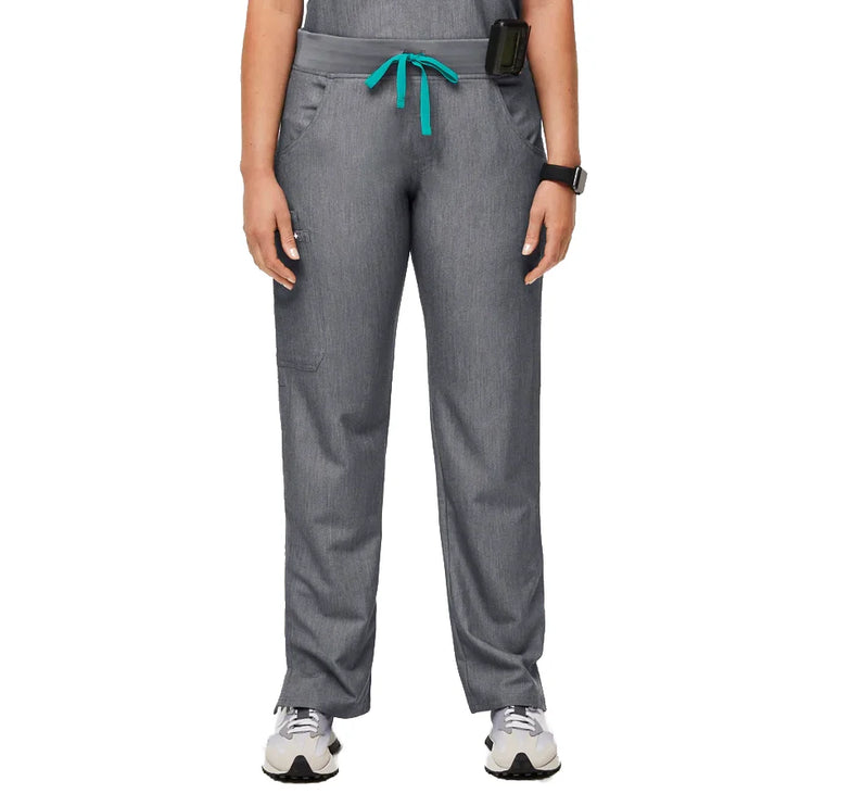 FIGS Women's Kade Cargo Scrub Pants Graphite