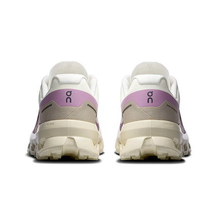 ON Women's Cloudvista 2 Ivory/Seedling