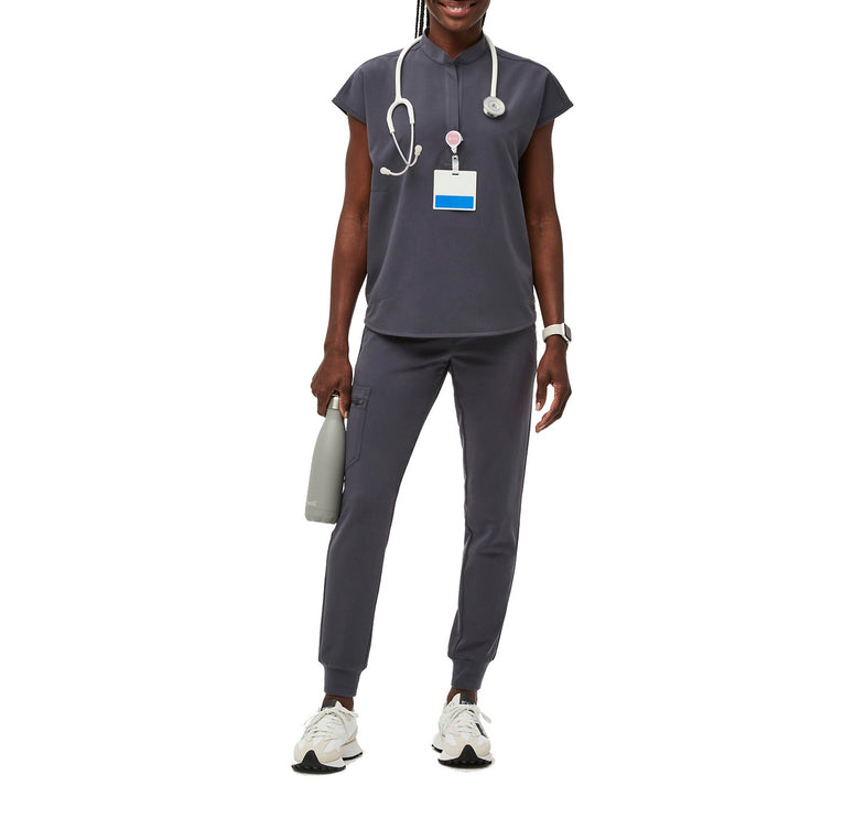 FIGS Women's Rafaela Oversized Scrub Top Charcoal