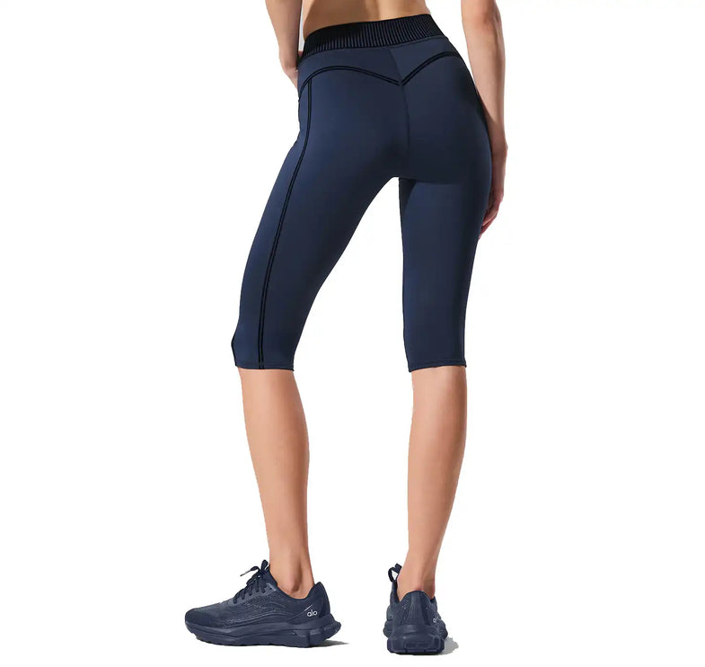 alo Women's Airlift High-Waist Line Up Capri Navy