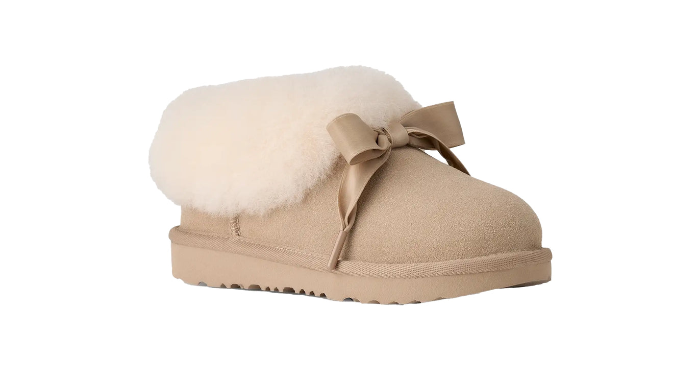 UGG Big Kids' Bailey Slipper Sand