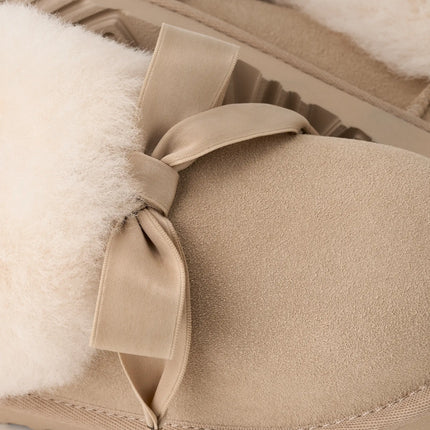 UGG Big Kids' Bailey Slipper Sand