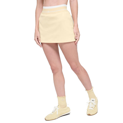 alo Women's Airbrush Better Together Tennis Skirt Candlelight Yellow/White